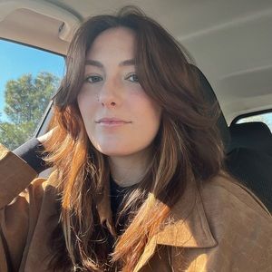 Meet your Posher, Dana